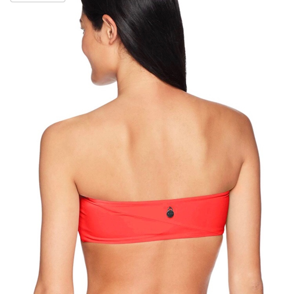 NWT!! VOLCOM REVERSABLE BIKINI TOP❤️ - Picture 6 of 8